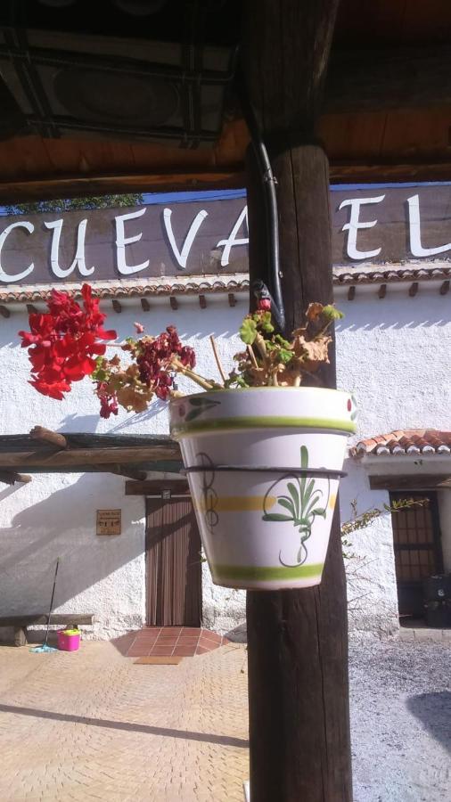 Cueva El Haro Guest House Baza Exterior photo