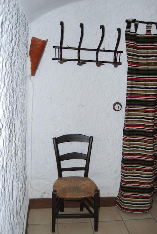 Cueva El Haro Guest House Baza Room photo